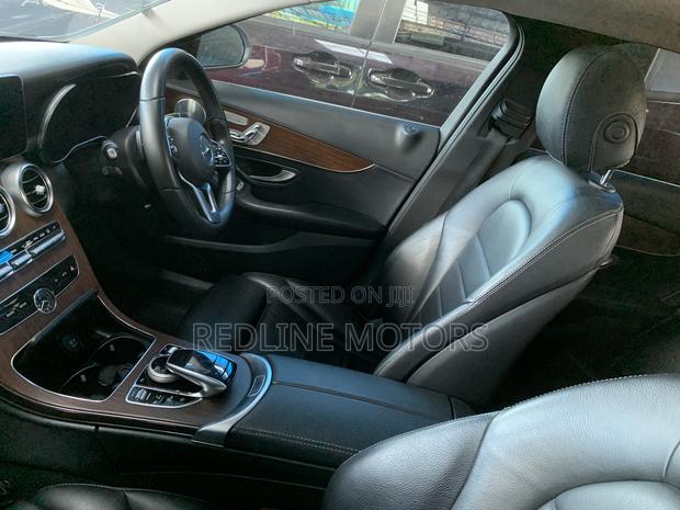 Mercedes-Benz C200 2018 Red