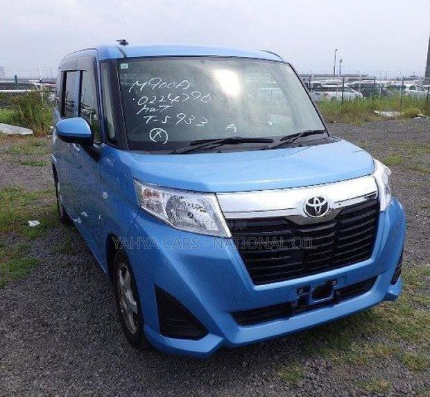 Toyota Roomy 2018 Blue