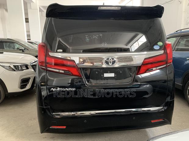 Toyota Alphard 2.5 Petrol FWD 2018 Black