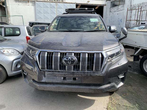 Toyota Land Cruiser Prado 2.7 2018 Gray