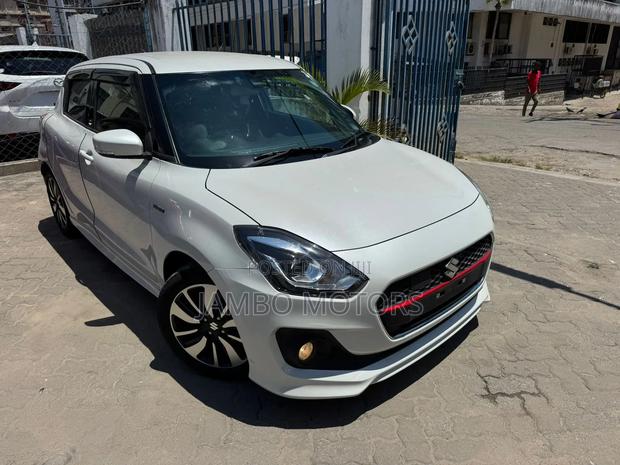 Suzuki Swift RS 2019 White