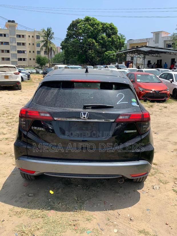 Honda Vezel 2018 Black