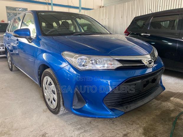 Toyota Corolla Fielder 2018 Blue