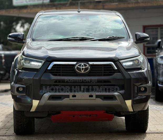 Toyota Hilux 2.4 Diesel 2020 Gray