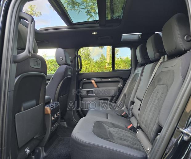 Land Rover Defender X-Dynamic HSE 2022 Black