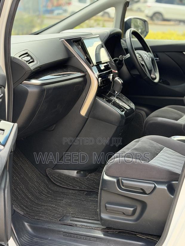 Toyota Vellfire 2018 Pearl