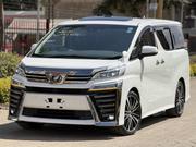 Toyota Vellfire 2018 Pearl for sale