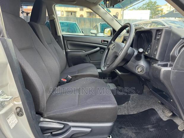 Toyota Probox 1.5 DX 2WD 2020 Silver