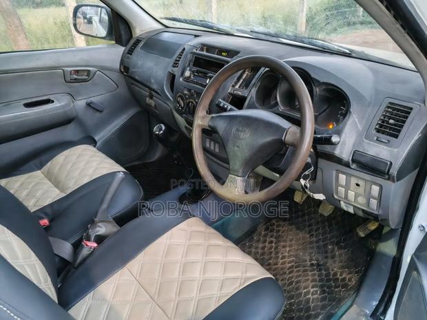 Toyota Hilux 2.5 D-4D 2008 White