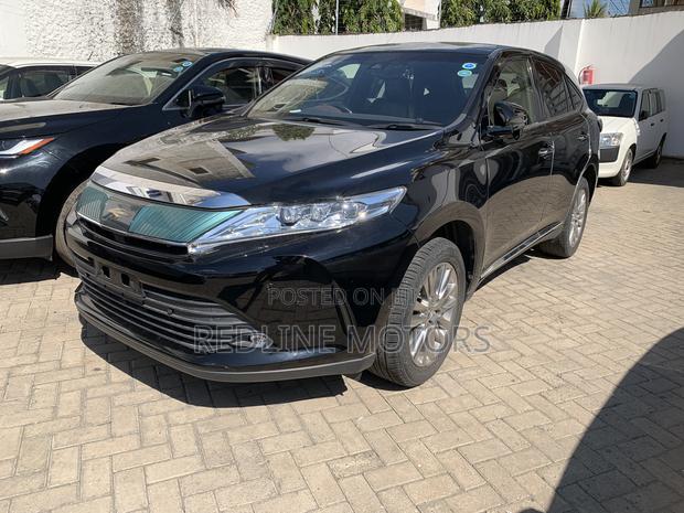 Toyota Harrier 2.0 2018 Black