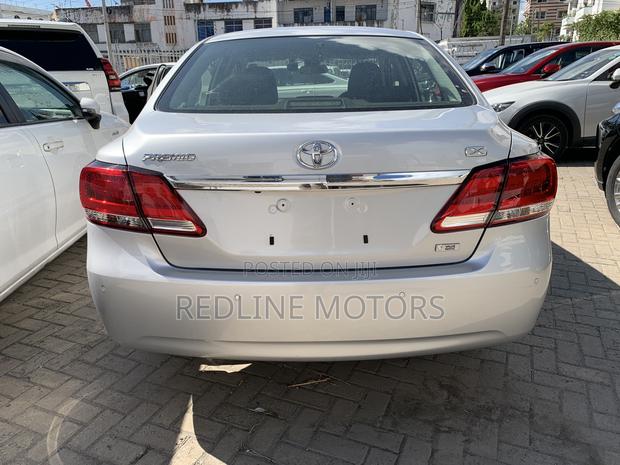 Toyota Premio 1.5 FWD 2018 Silver
