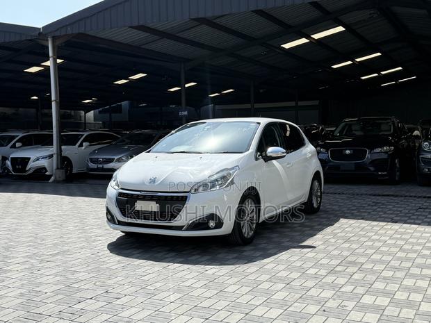 Peugeot 208 2019 White