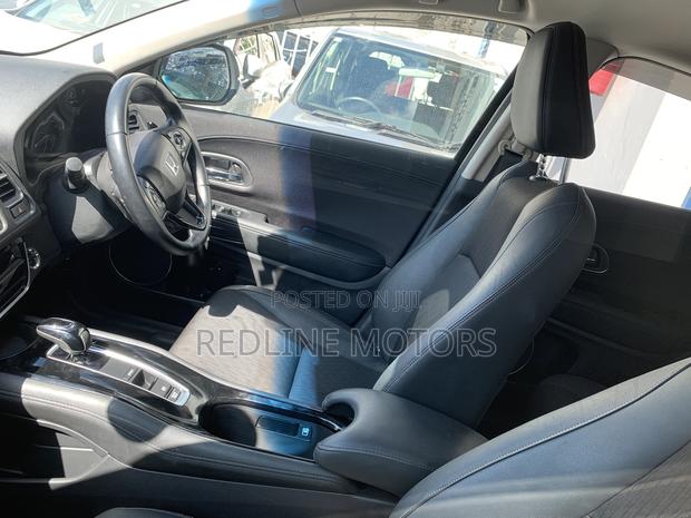 Honda Vezel 1.5 Hybrid 4WD 2018 Black