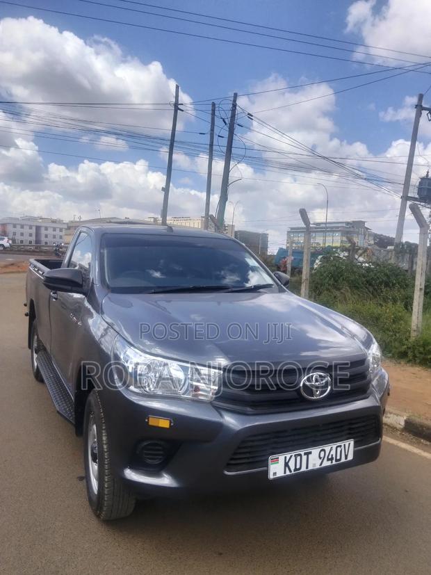 Toyota Hilux 2024 Black