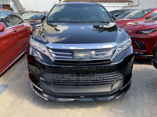 Toyota Harrier 2.0 4WD 2018 Black