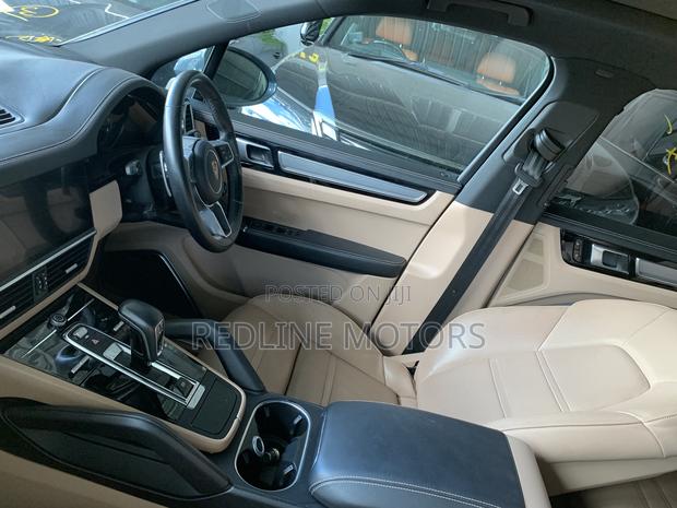 Porsche Cayenne Base AWD 2018 Blue