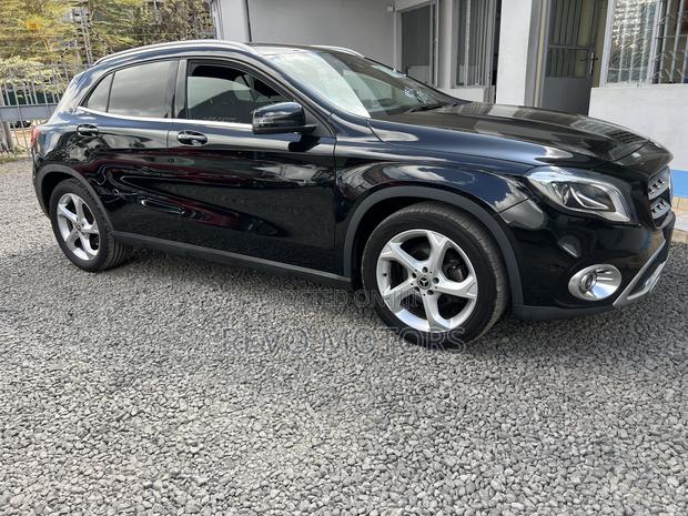 Mercedes-Benz GLA-Class 2018 Black