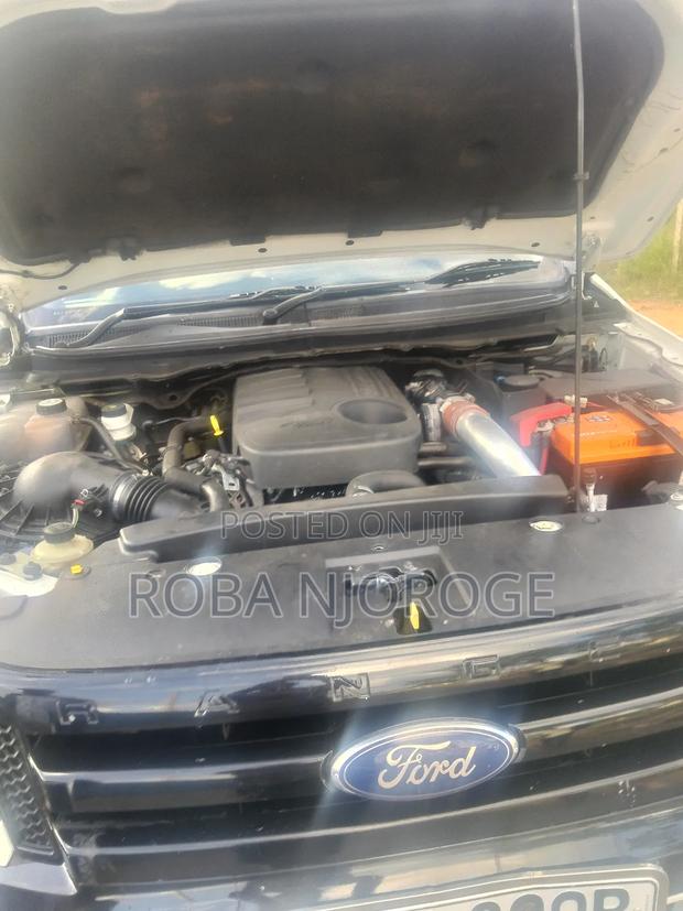 Ford Ranger Wildtrak 2012 Off white