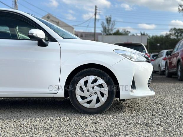 Toyota Corolla Fielder 1.5 Petrol FWD 2018 White