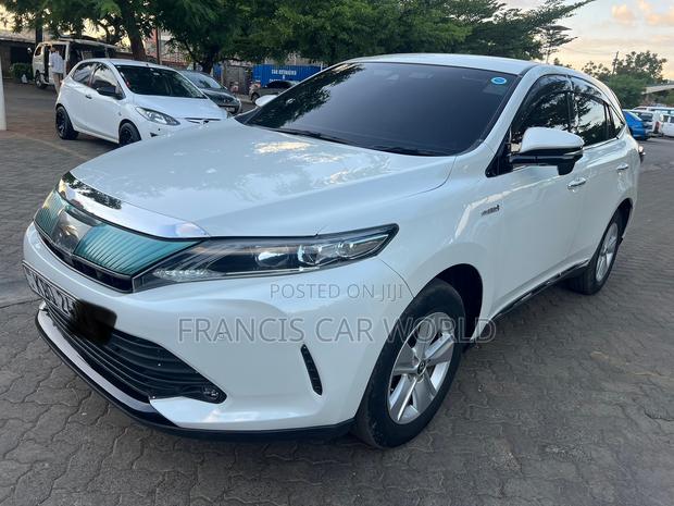 Toyota Harrier 2018 White