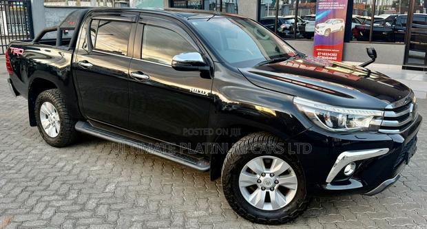 Toyota Hilux Revo Double Cab Deisel 2.4 AWD 2018 Black
