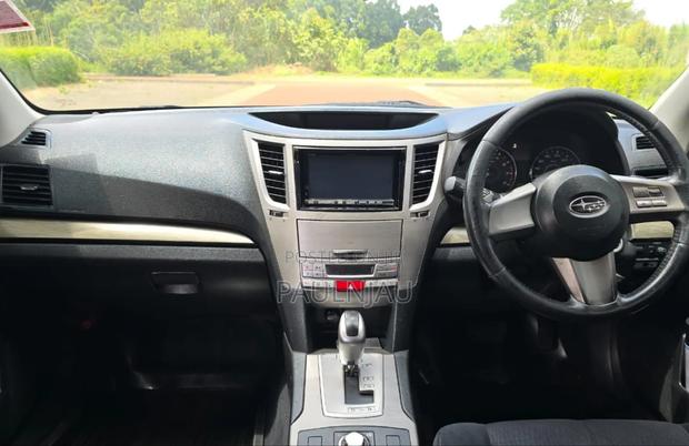 Subaru Outback 2012 Black
