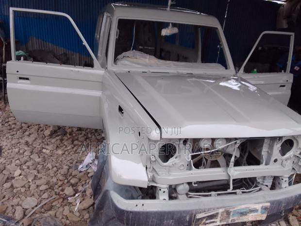Toyota Land Cruiser 2002 Gray