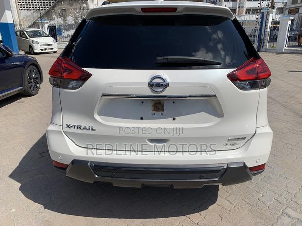 Nissan X-Trail 2.0 Hybrid AWD 2018 Pearl