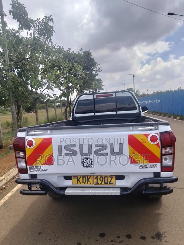 Isuzu D-MAX 2023 White
