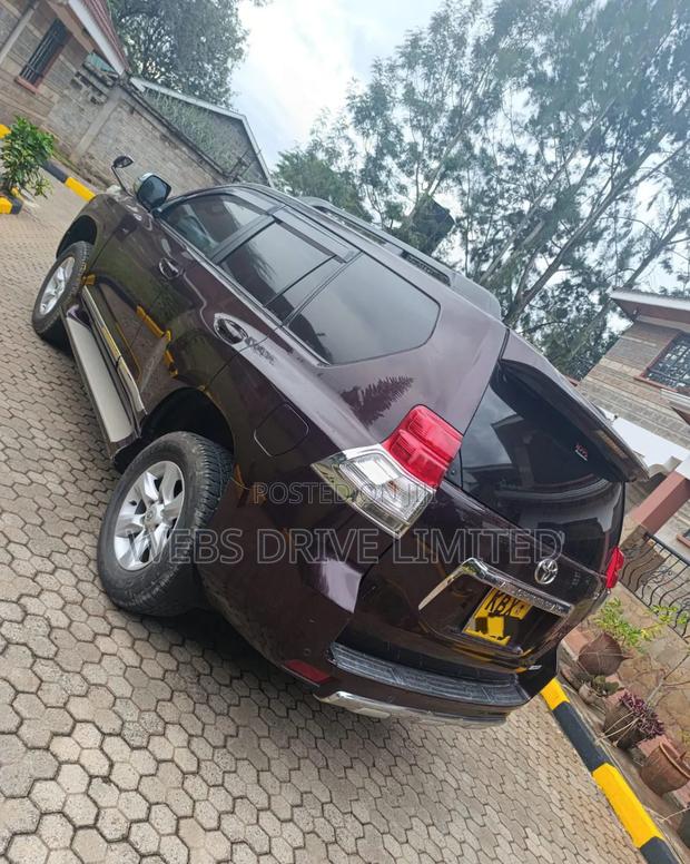 Toyota Land Cruiser Prado 2.7 i 2011 Purple