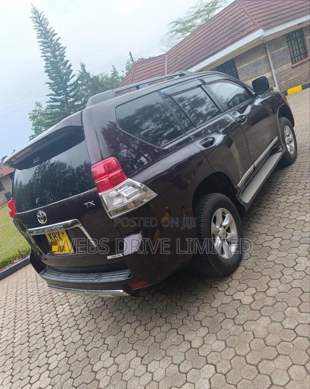 Toyota Land Cruiser Prado 2.7 i 2011 Purple