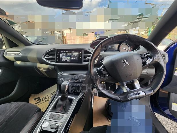 Peugeot 308 2017 Blue