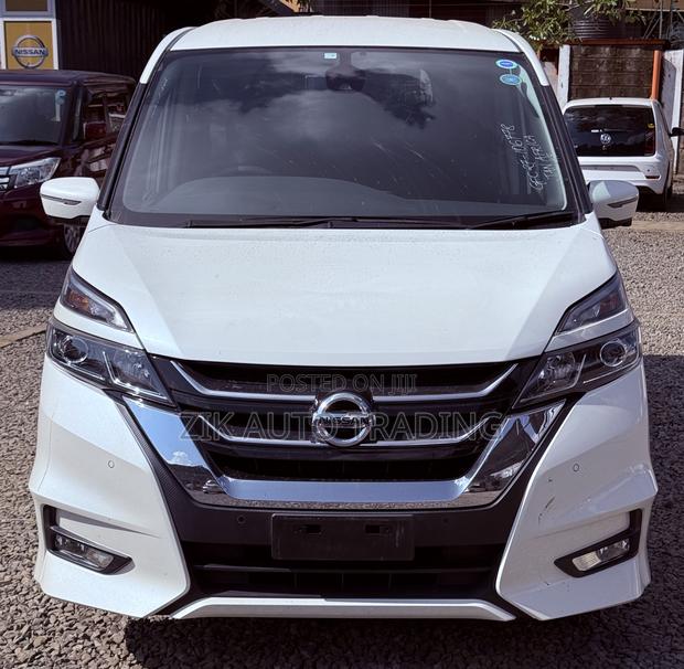 Nissan Serena 2018 White