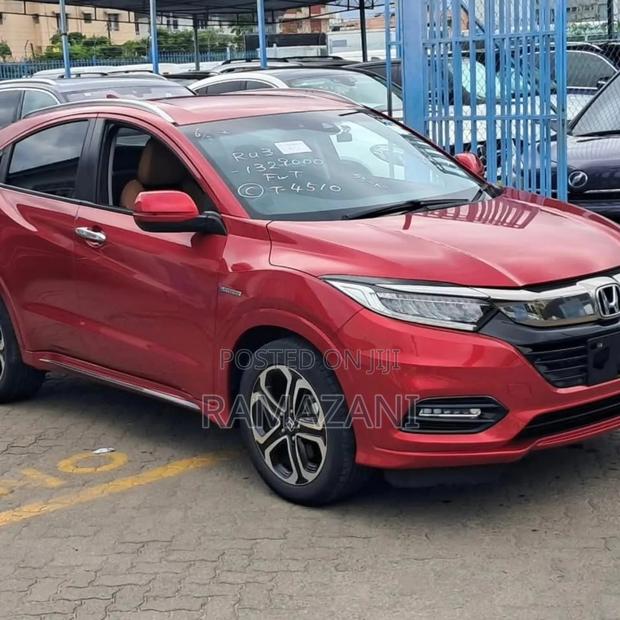 Honda Vezel 1.5 Hybrid 2WD 2018 Red