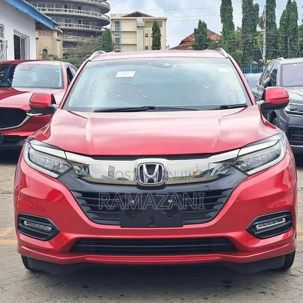 Honda Vezel 1.5 Hybrid 2WD 2018 Red