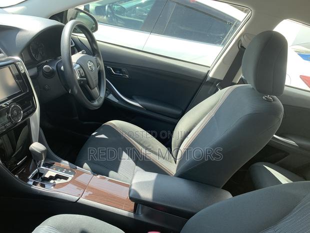 Toyota Allion 2018 Silver