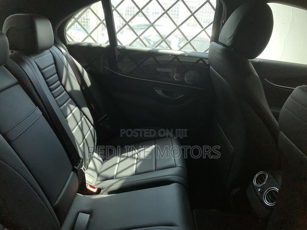 Mercedes-Benz E250 2018 Off white
