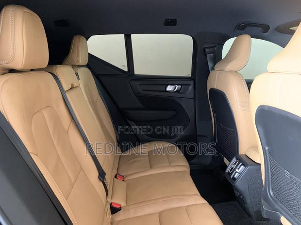 Volvo XC40 T3 Petrol FWD 2018 Silver