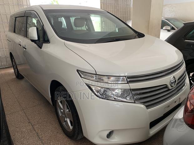 Nissan Elgrand 2016 Off white