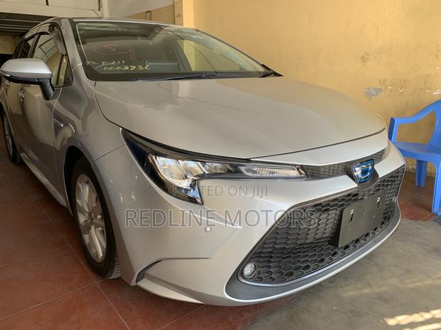Toyota Corolla LE Eco (1.8L 4cyl 2A) 2019 Silver