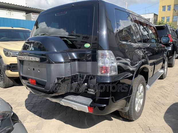 Mitsubishi Pajero V80 3.2 DI-D 2018 Black