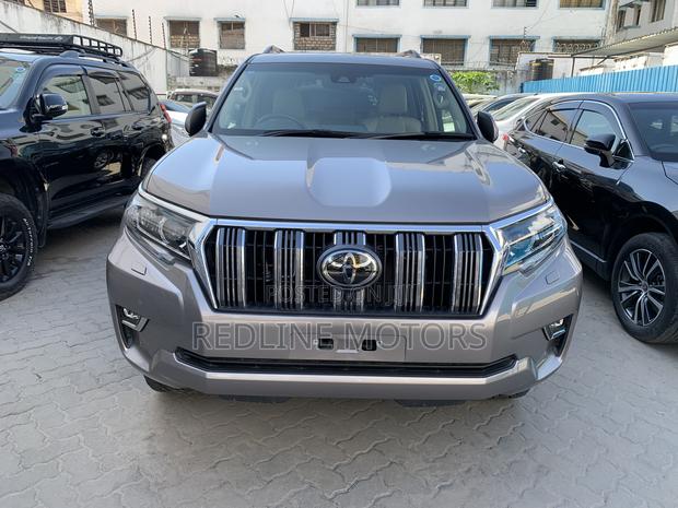 Toyota Land Cruiser Prado 2.8 2018 Ivory