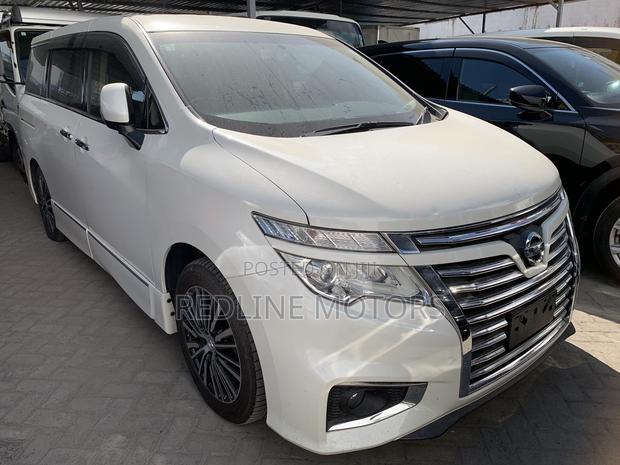 Nissan Elgrand 2018 Off white