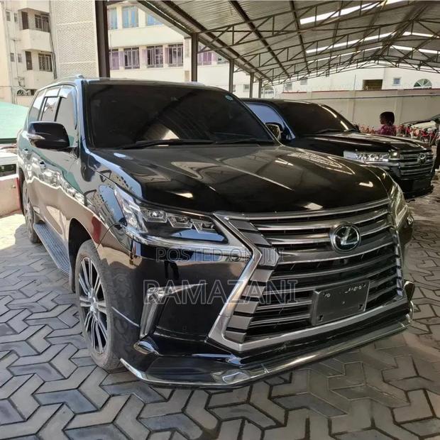 Lexus LX 570 AWD 2017 Black