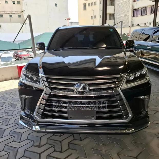 Lexus LX 570 AWD 2017 Black