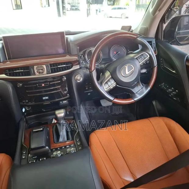 Lexus LX 570 AWD 2017 Black