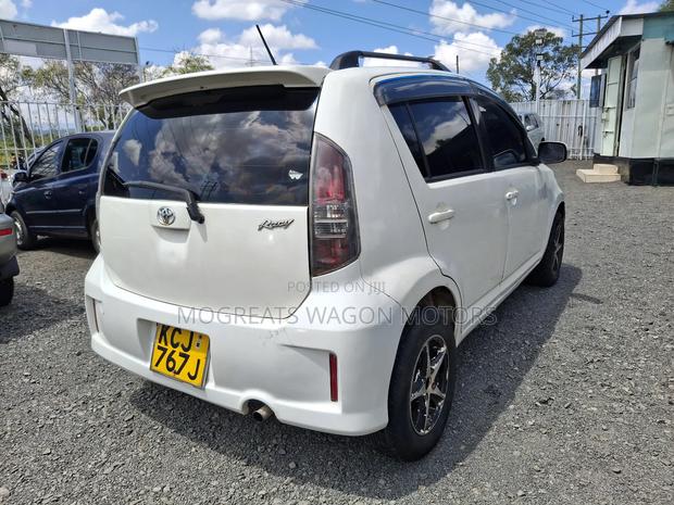 Toyota Passo 2009 White