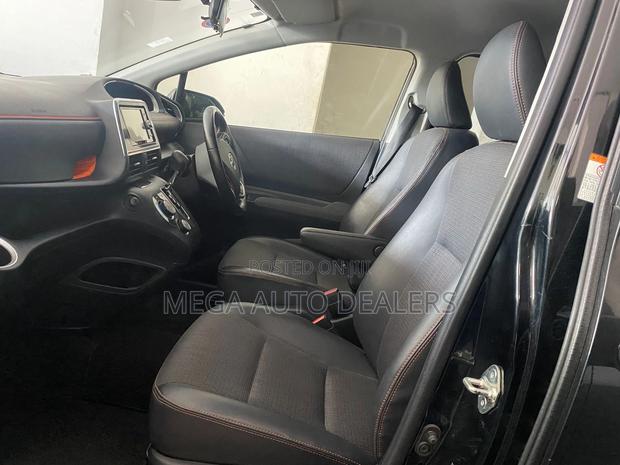 Toyota Sienta 2018 Black