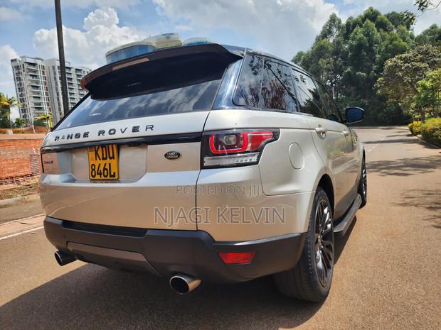 Land Rover Range Rover Sport 2016 Gold