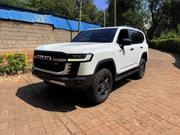 Toyota Land Cruiser LC300 2023 White for sale
